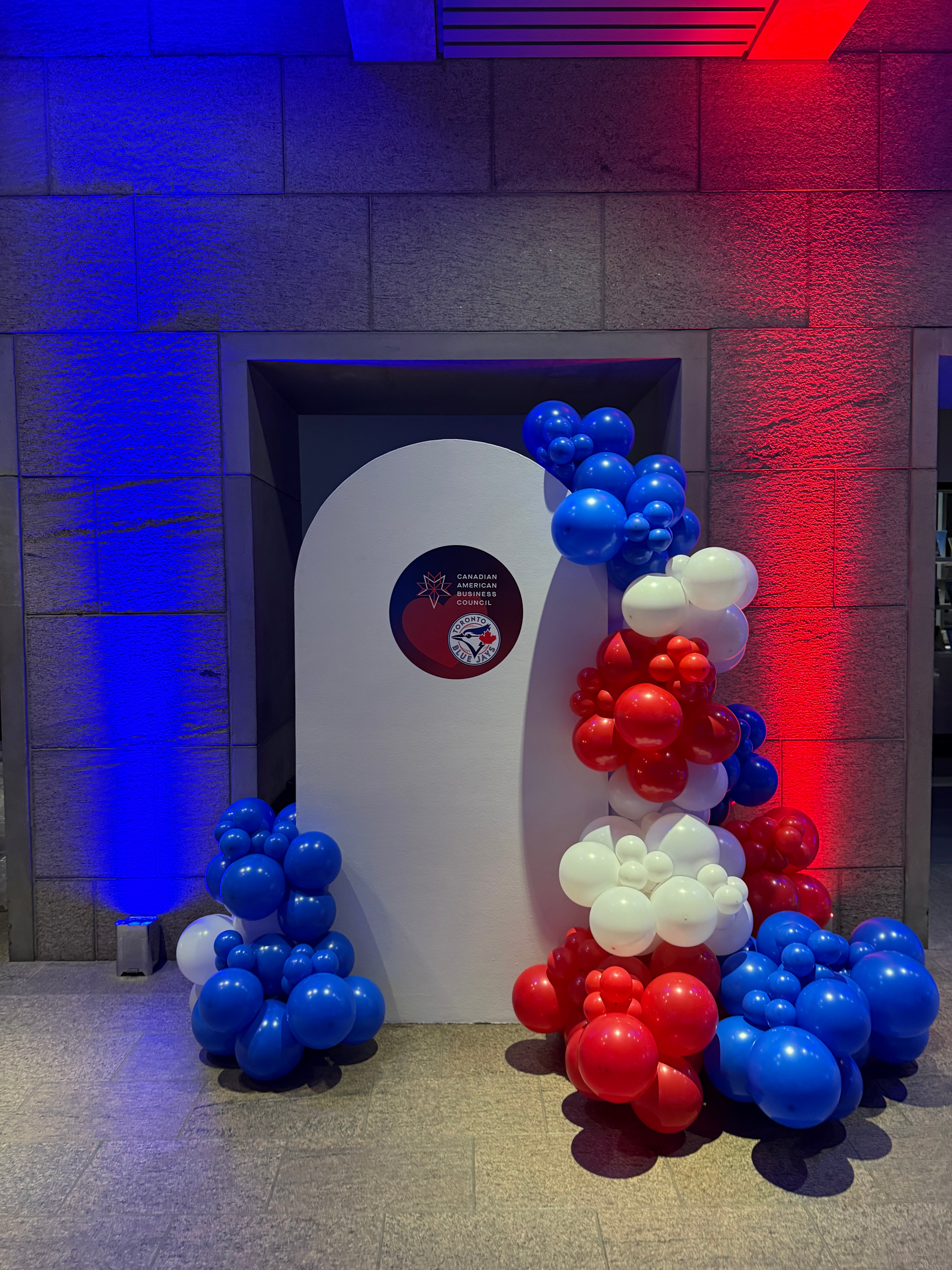 BACKDROP & BALLOON INSTALLATION