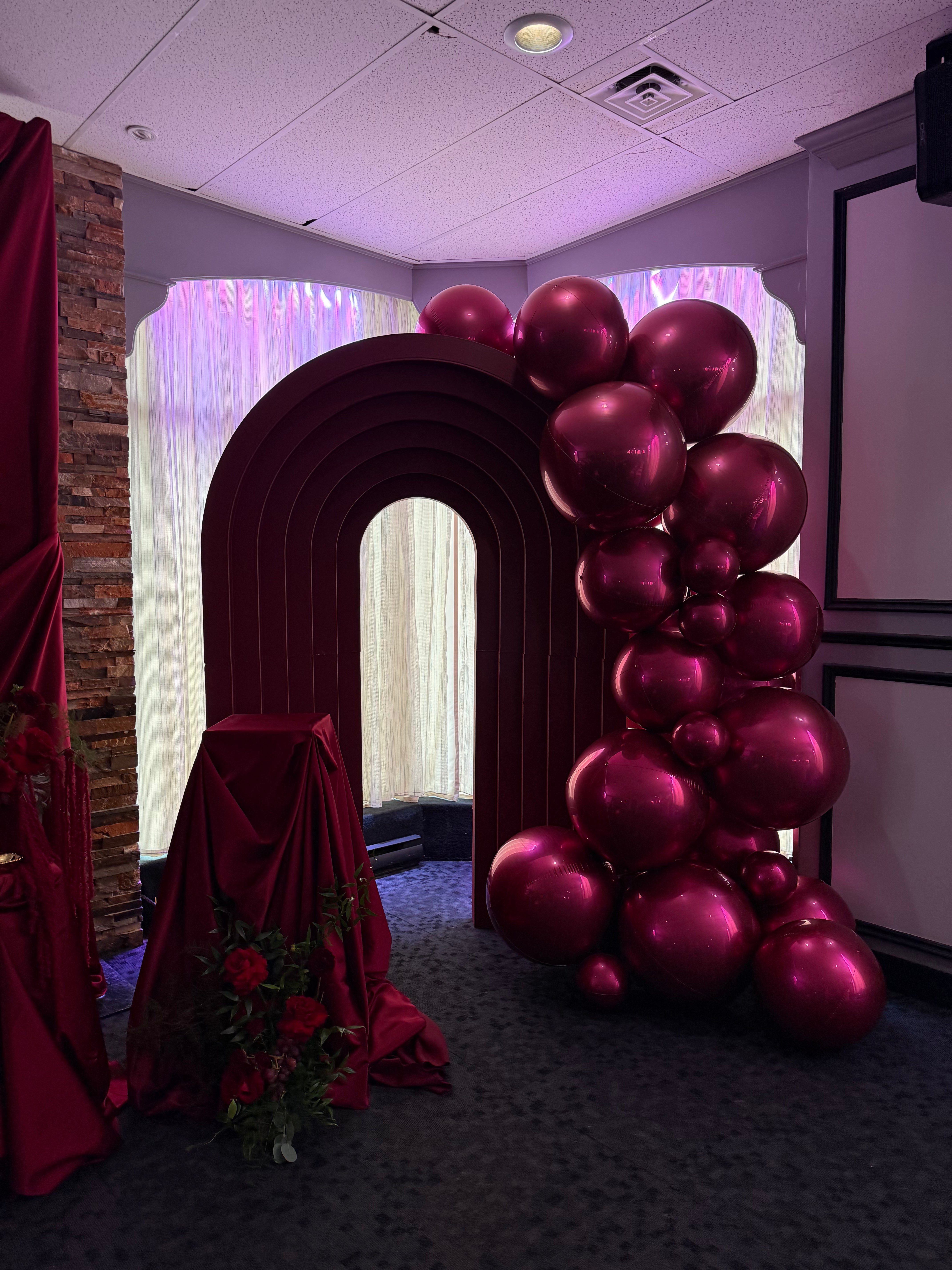 BACKDROP & BALLOON INSTALLATION