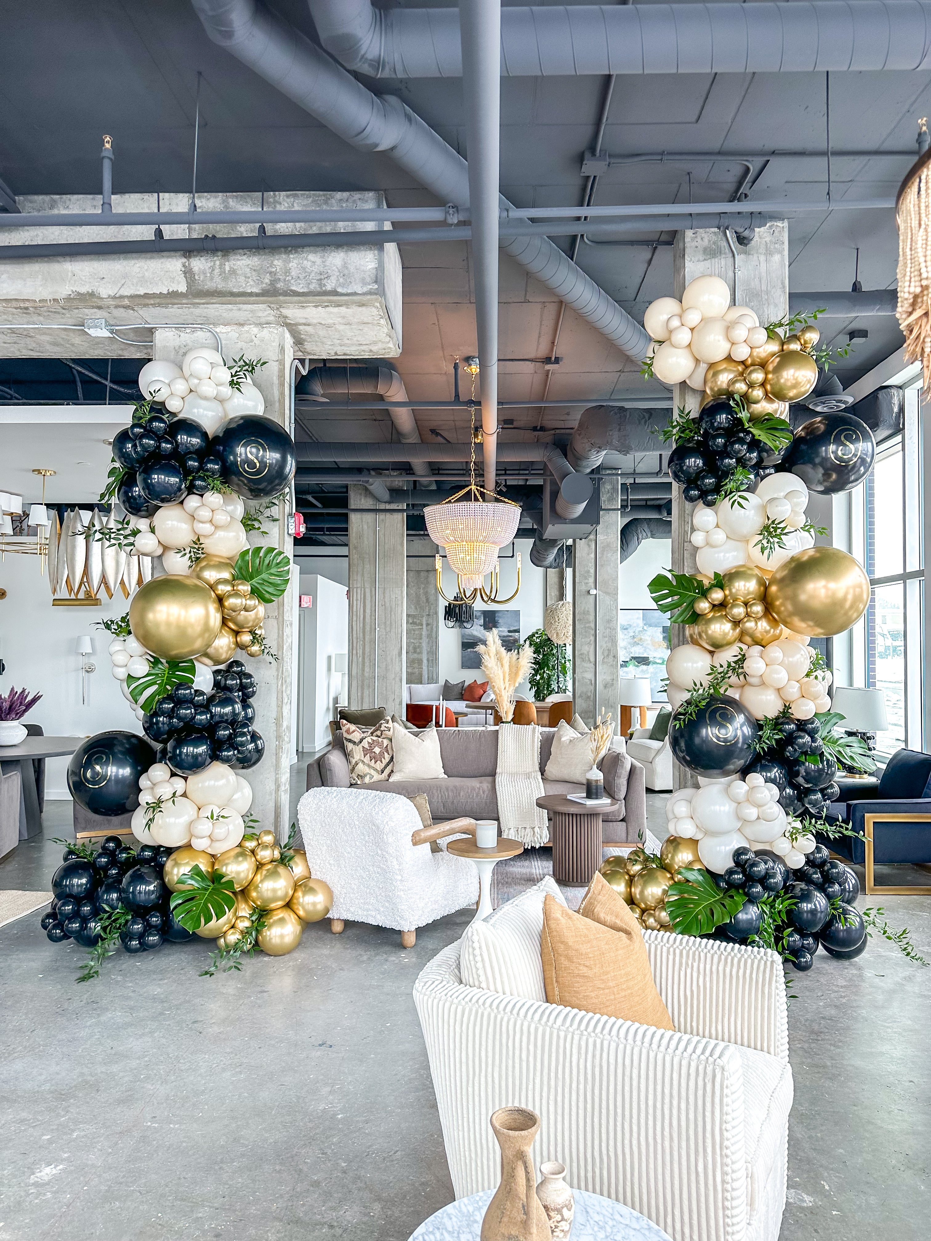 WALL GARLAND INSTALLATIONS